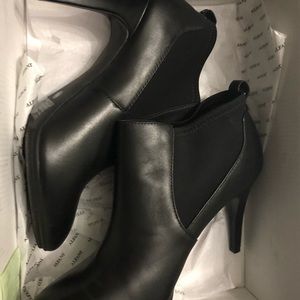 Alfani Steviee Bootie 9M